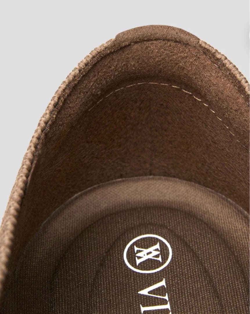 VIVAIAポインテッドトゥ フラットシューズ・サイズ41