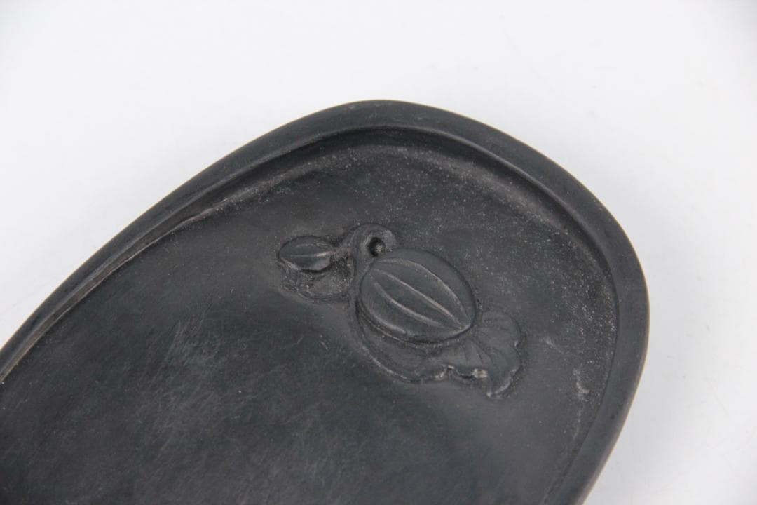 中国文房具　端渓硯　瓜文彫刻　「寿」銘　彫刻入　書道具　古硯 ES1-9