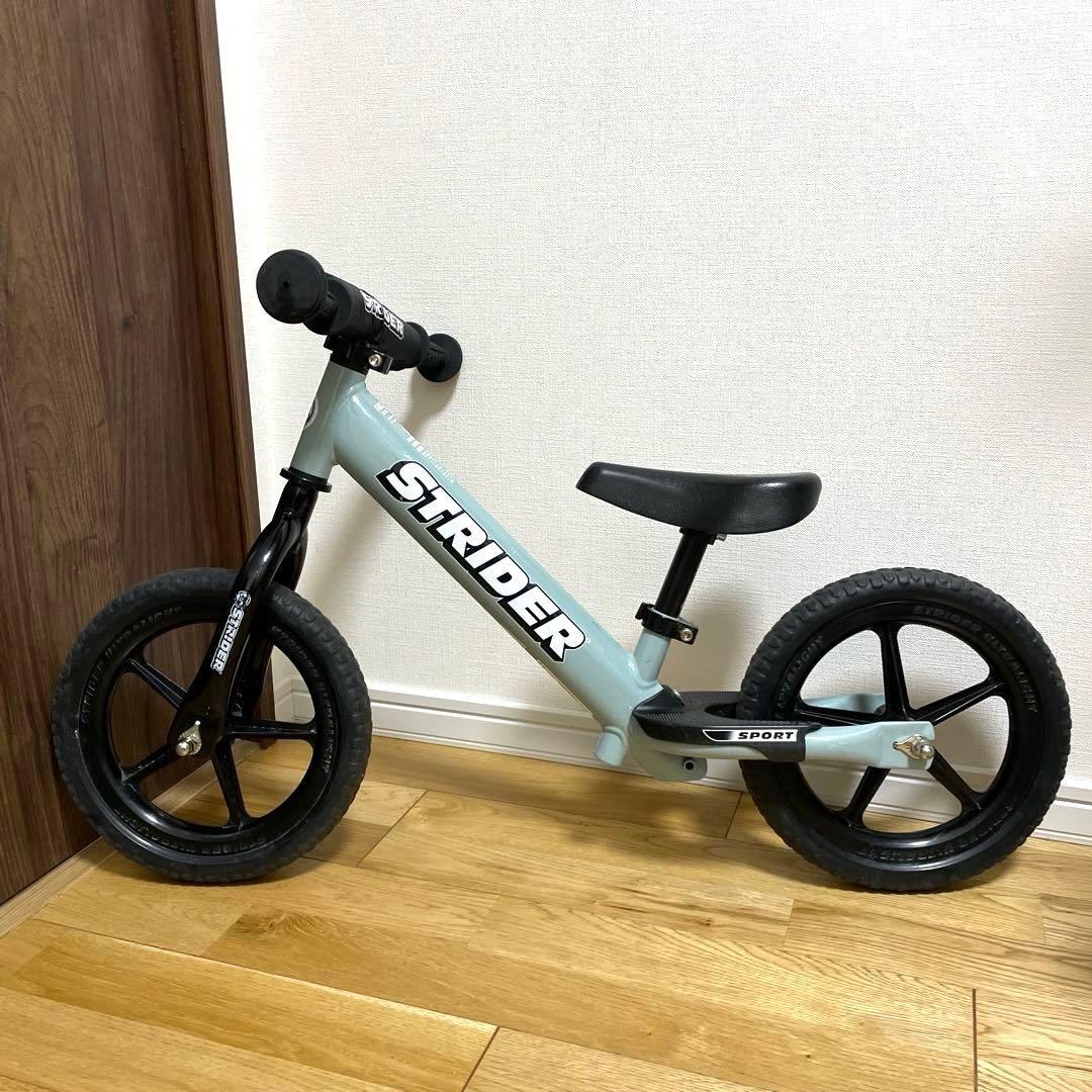 ストライダー　限定カラー　アイスブルー　プロテクター＆グローブ付