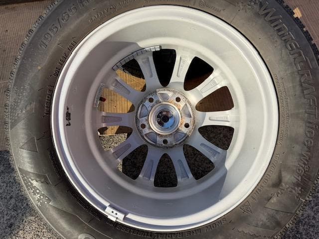 ノア ヴォクシー スタッドレスタイヤセット 195/65R15 2021年製