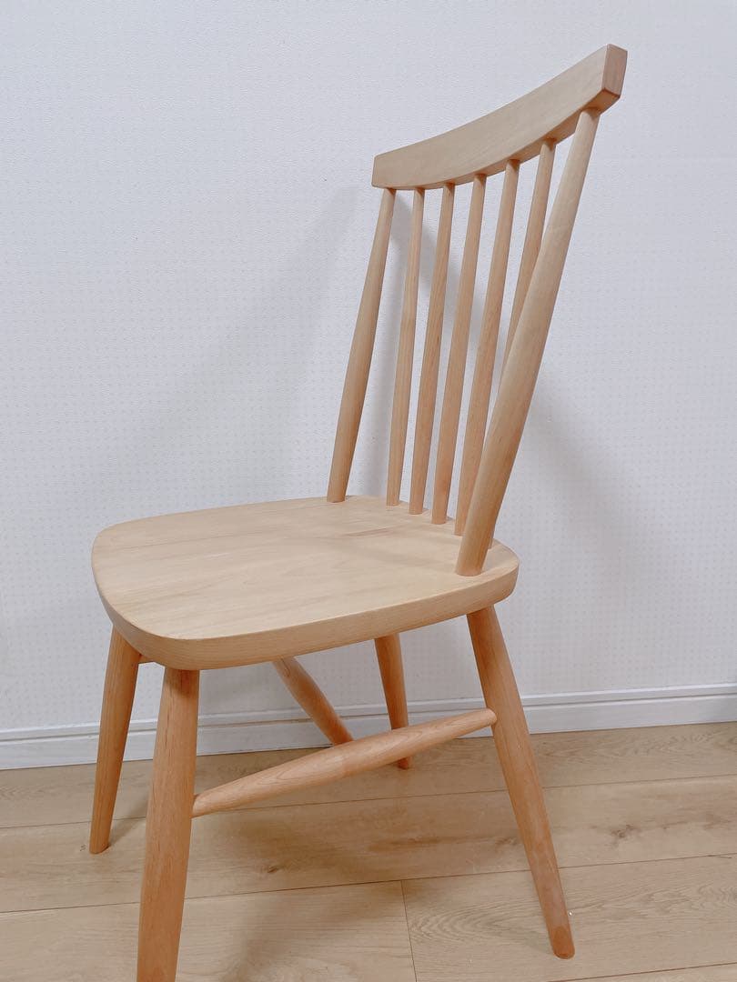 モモナチュラル　チェア