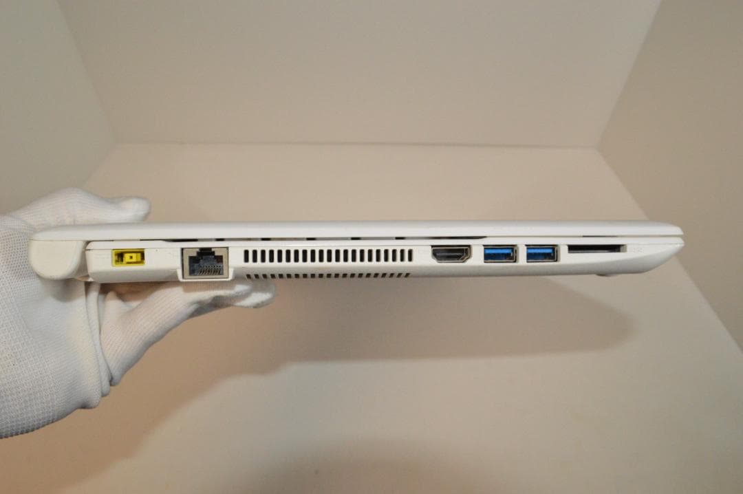 ホワイトLAVIE第8世代Corei7/32G/新品SSD1TB BD再生