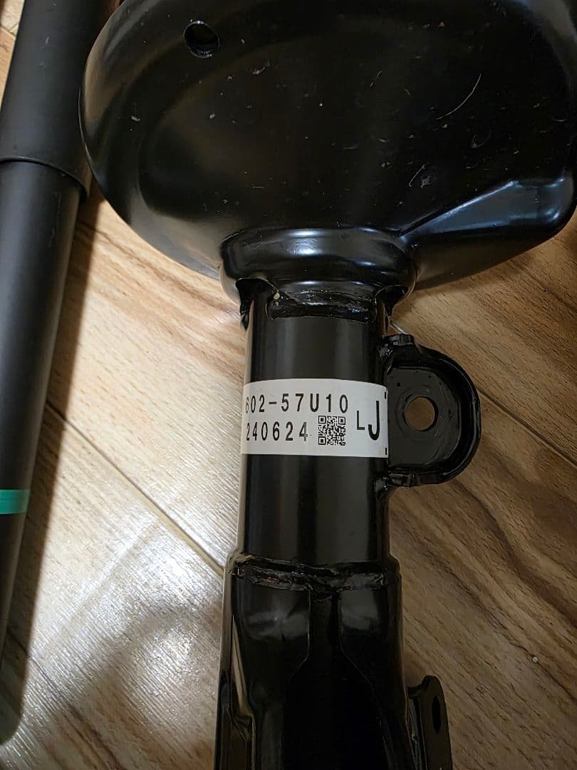 スズキエブリーワゴンDA17W6型　新車外しサスペンションセット