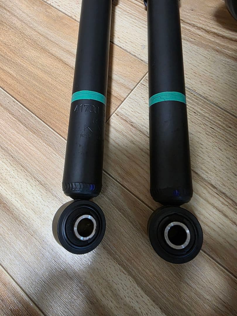 スズキエブリーワゴンDA17W6型　新車外しサスペンションセット