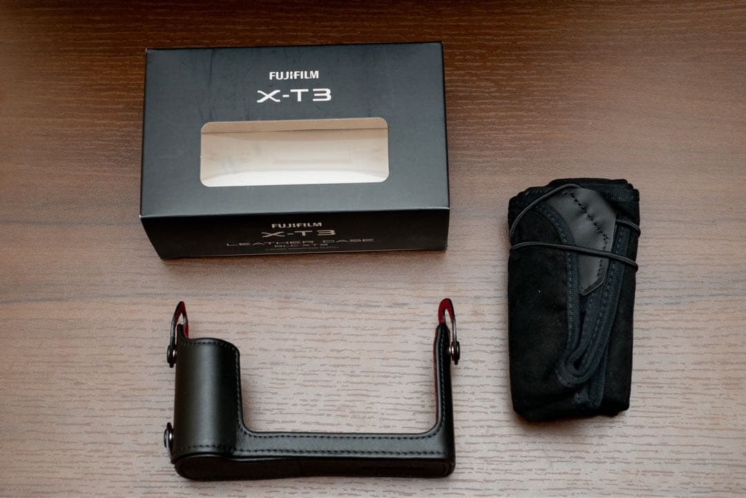 ★シャッター数少★富士フイルム X-T3 ボディ シルバー（レザーケース付）