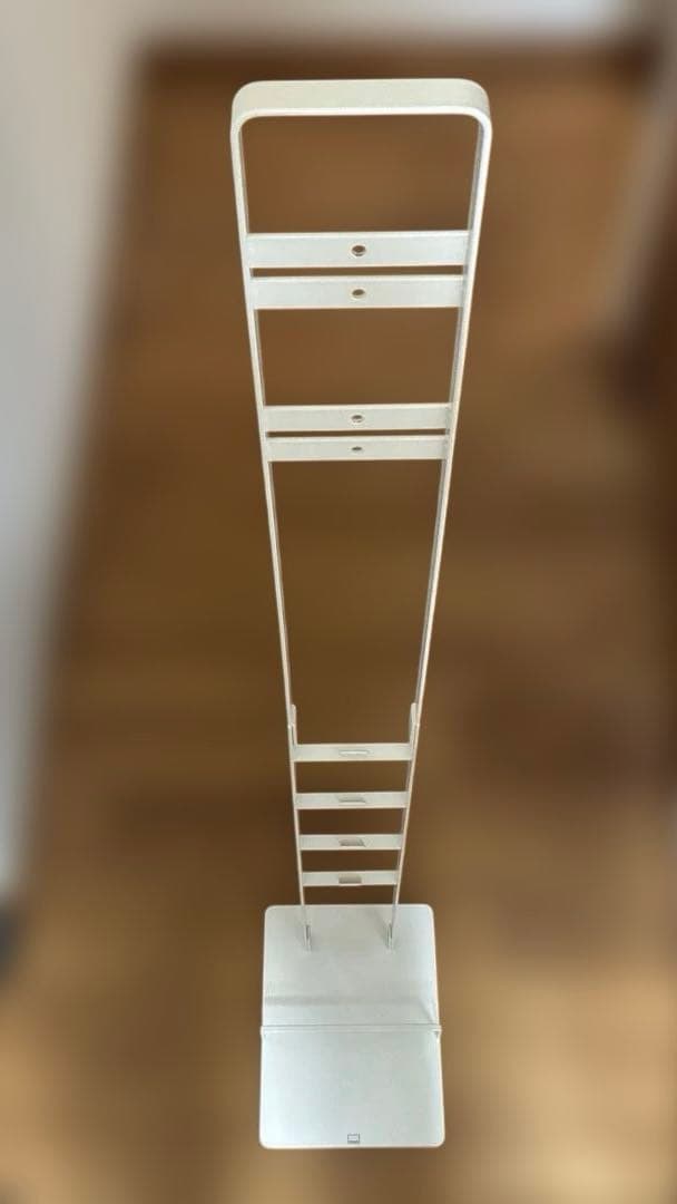 ダイソン　サイクロンV10 & Yamazaki コードレスクリーナースタンド