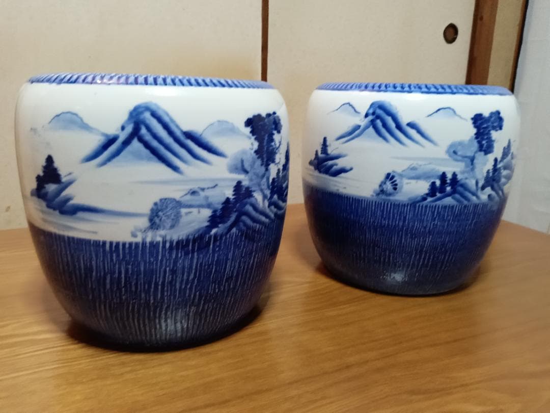 火鉢　大　２個セット　手あぶり火鉢　伊万里　有田　瀬戸　植木鉢　メダカ鉢　骨董