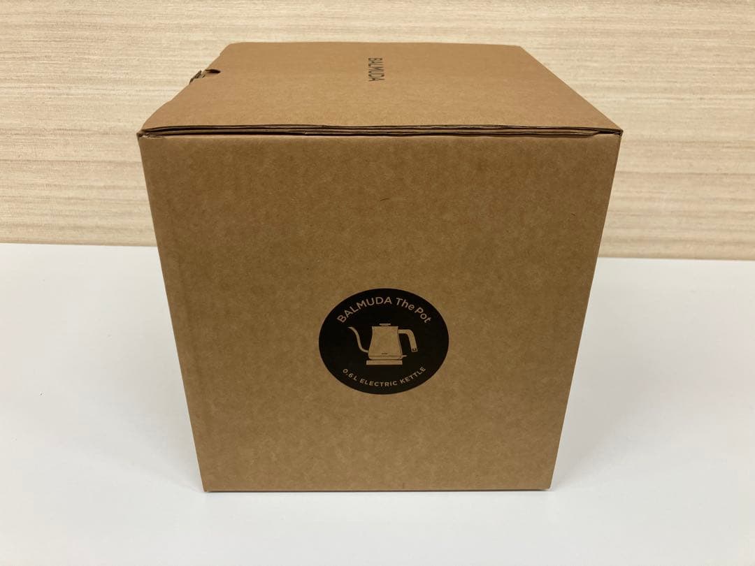 【新品・未開封】 美しい電気ケトル　BALMUDA The Pot（黒）