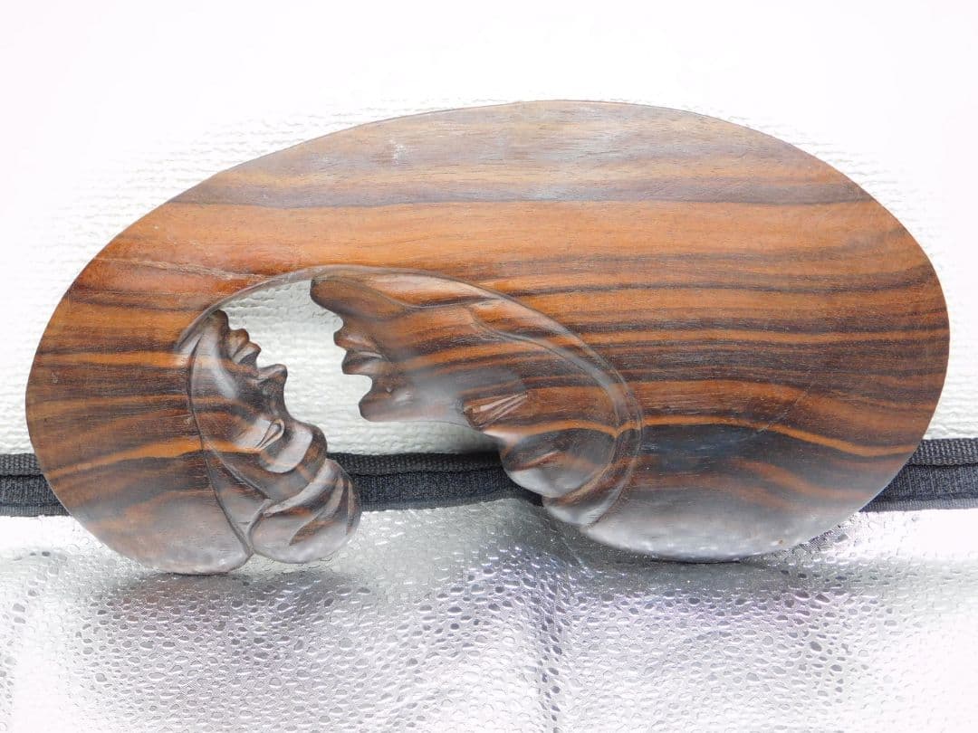 マリア母子像　木製アート彫刻　約30cmx15cm　ダークブラウン　裏面補強アリ