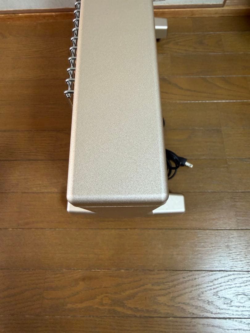 サンルミエ キュート E800LS 遠赤外線暖房器 パネル 動作良好