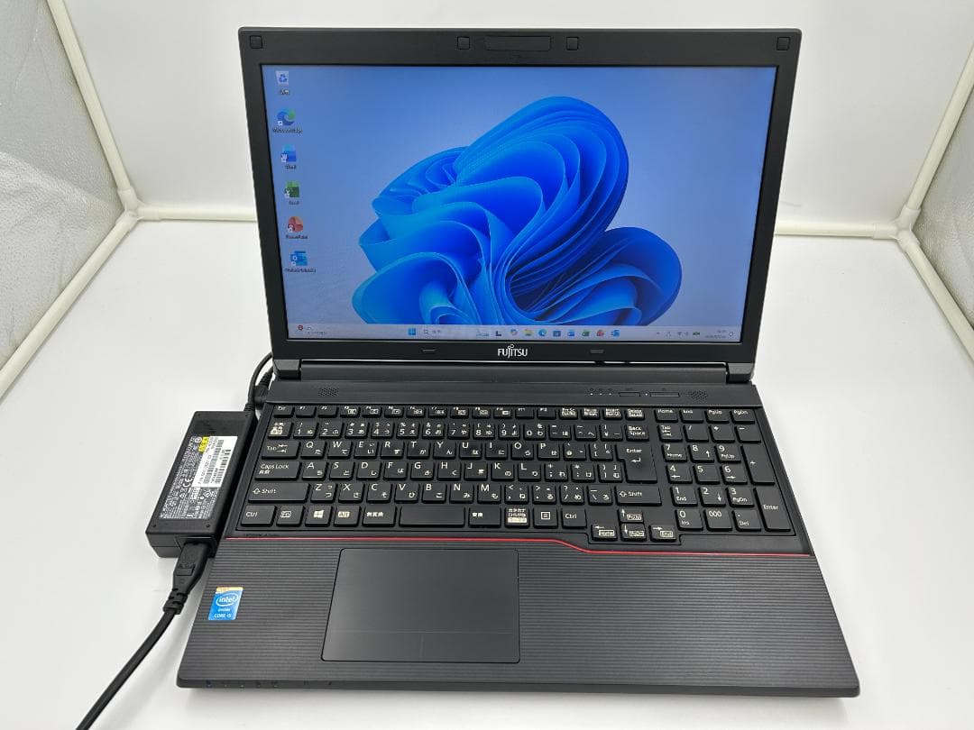 ノートパソコン windows11 オフィス付き core i5 A574/HX