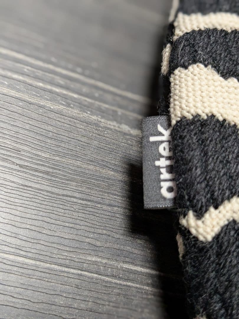 Artek (アルテック)　ゼブラ シートクッション