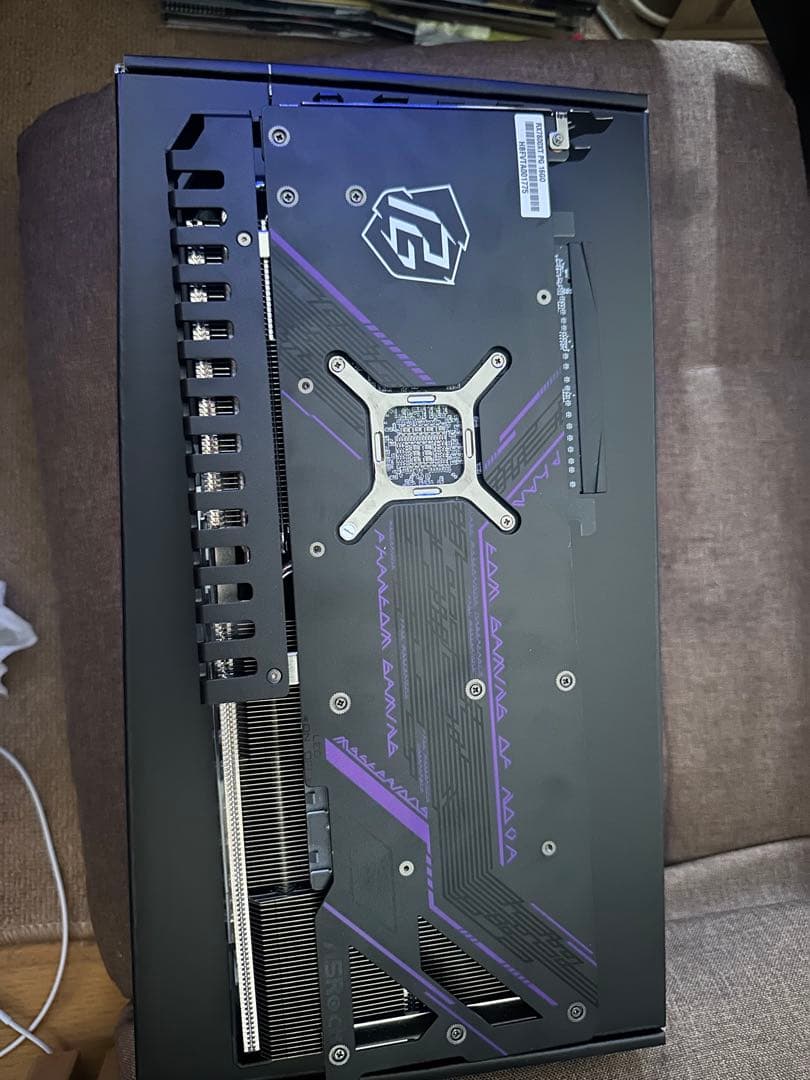 グラフィックボード・グラボ・ビデオカード Asrock AMD RADEON RX7800XT