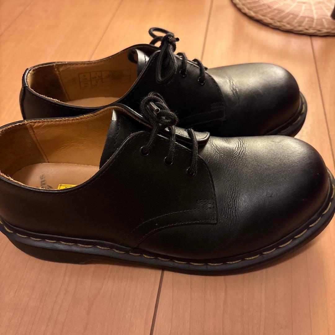 ドクターマーチン　スリーホール