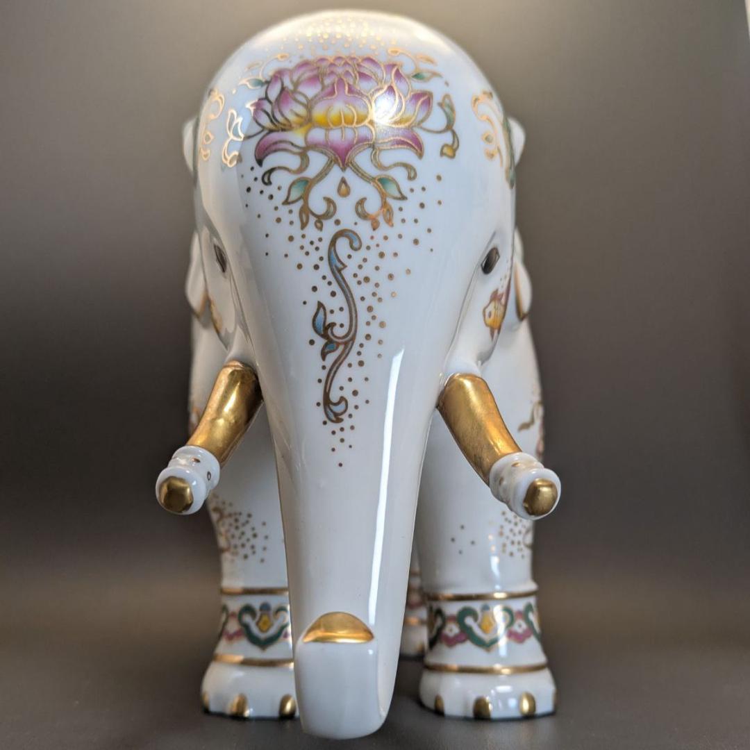 フランクリン・ミント 1989年 皇室の叡智の象 手描き磁器 白象 蓮の花 金彩