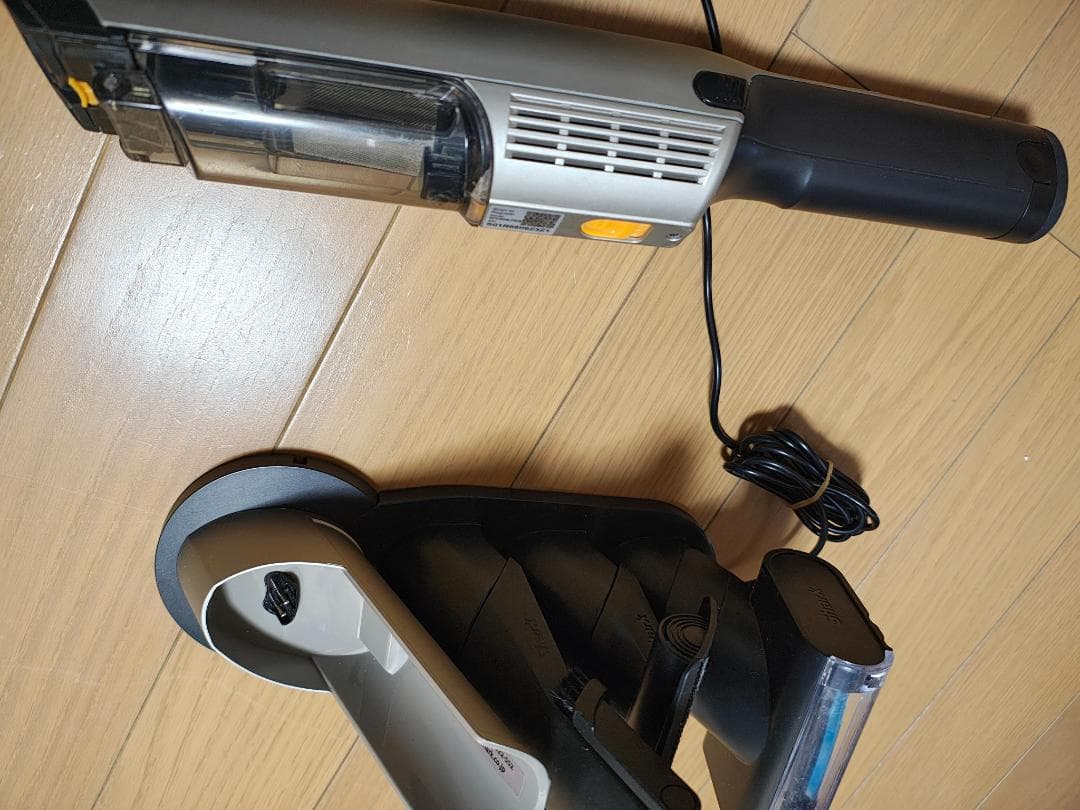 シャーク★ハンディクリーナー★WV406JGG★バッテリー新品と同等★