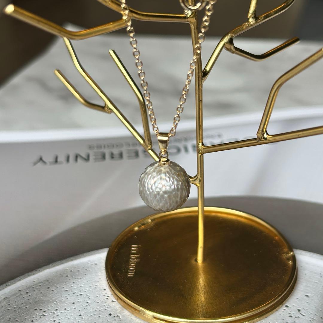 くにちゃん様おまとめ　カービングパールのネックレス　オイスターパールネックレス