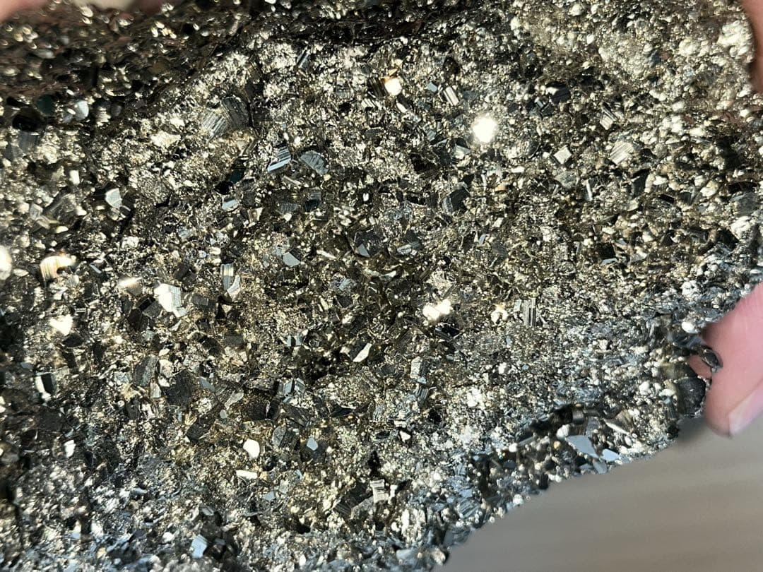 パイライト原石　天然石　987g 黄鉄鉱 ・財運・金運・事業運 ・魔除け