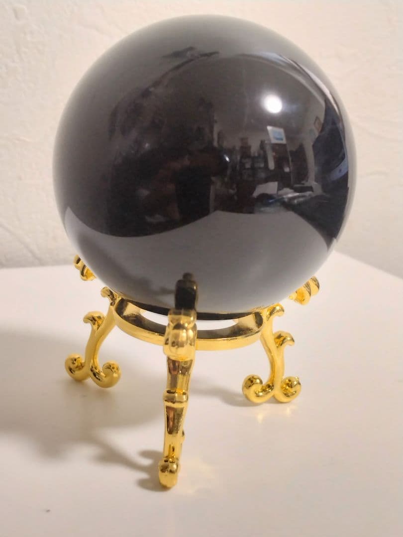 モリオン(黒水晶)丸玉52mm239g台座付き