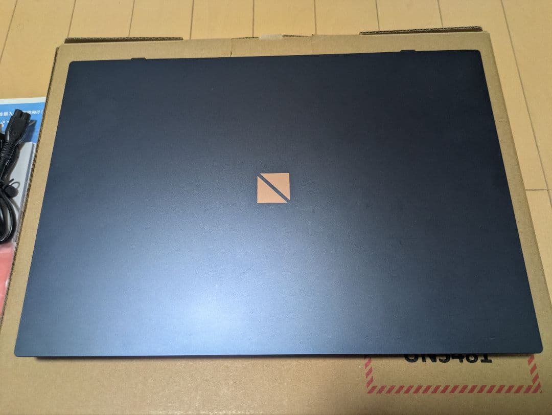 NEC ノートパソコンPC-N1570GAL Core i7 / 16GB