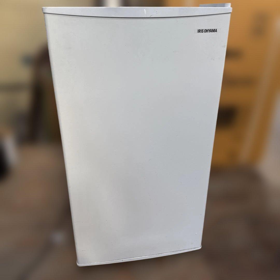 IRIS OHYAMA ノンフロン冷蔵庫 IRJD-9A-W 1年ほど使用