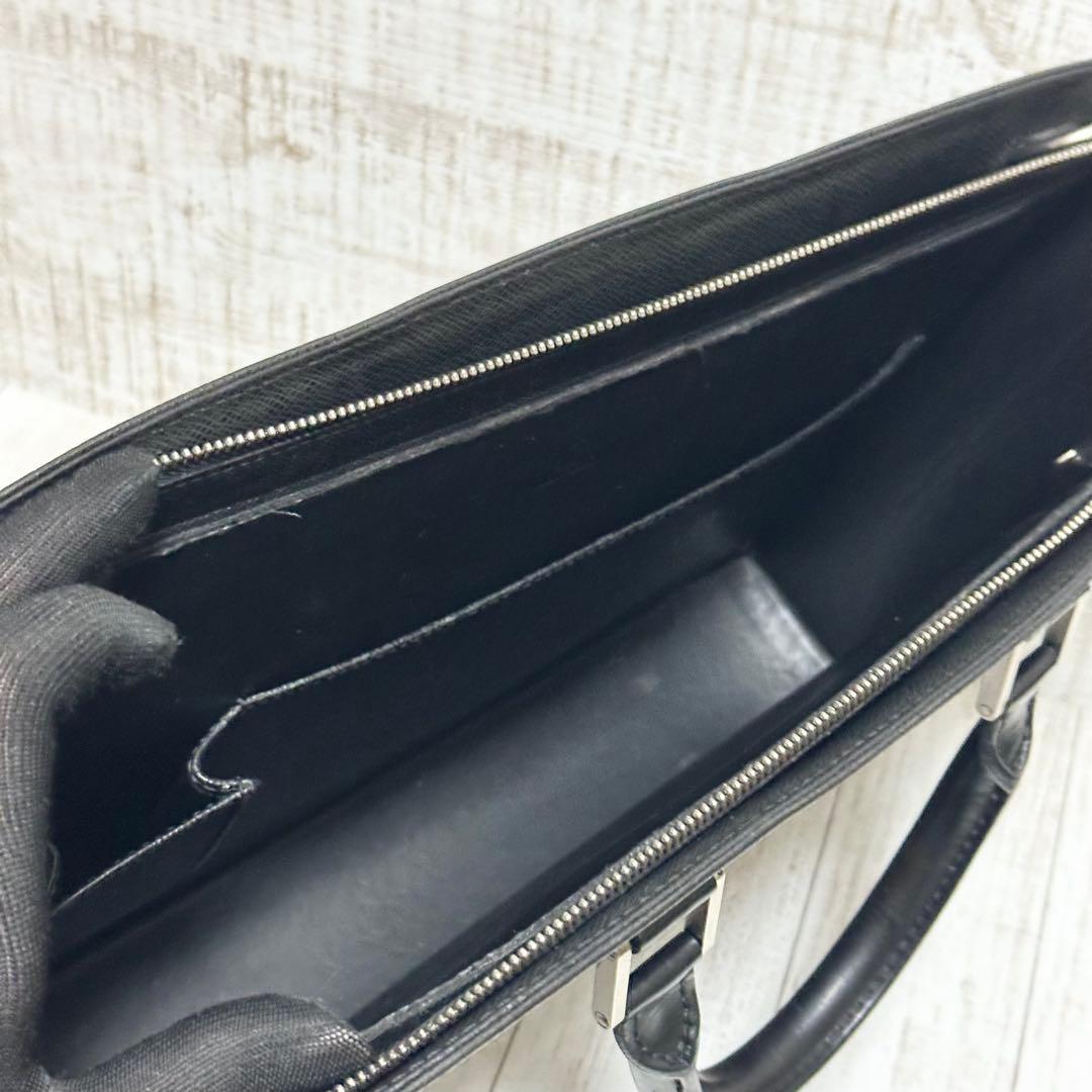 LOUIS VUITTON ルイヴィトン タイガ ポルトドキュマン ロザン