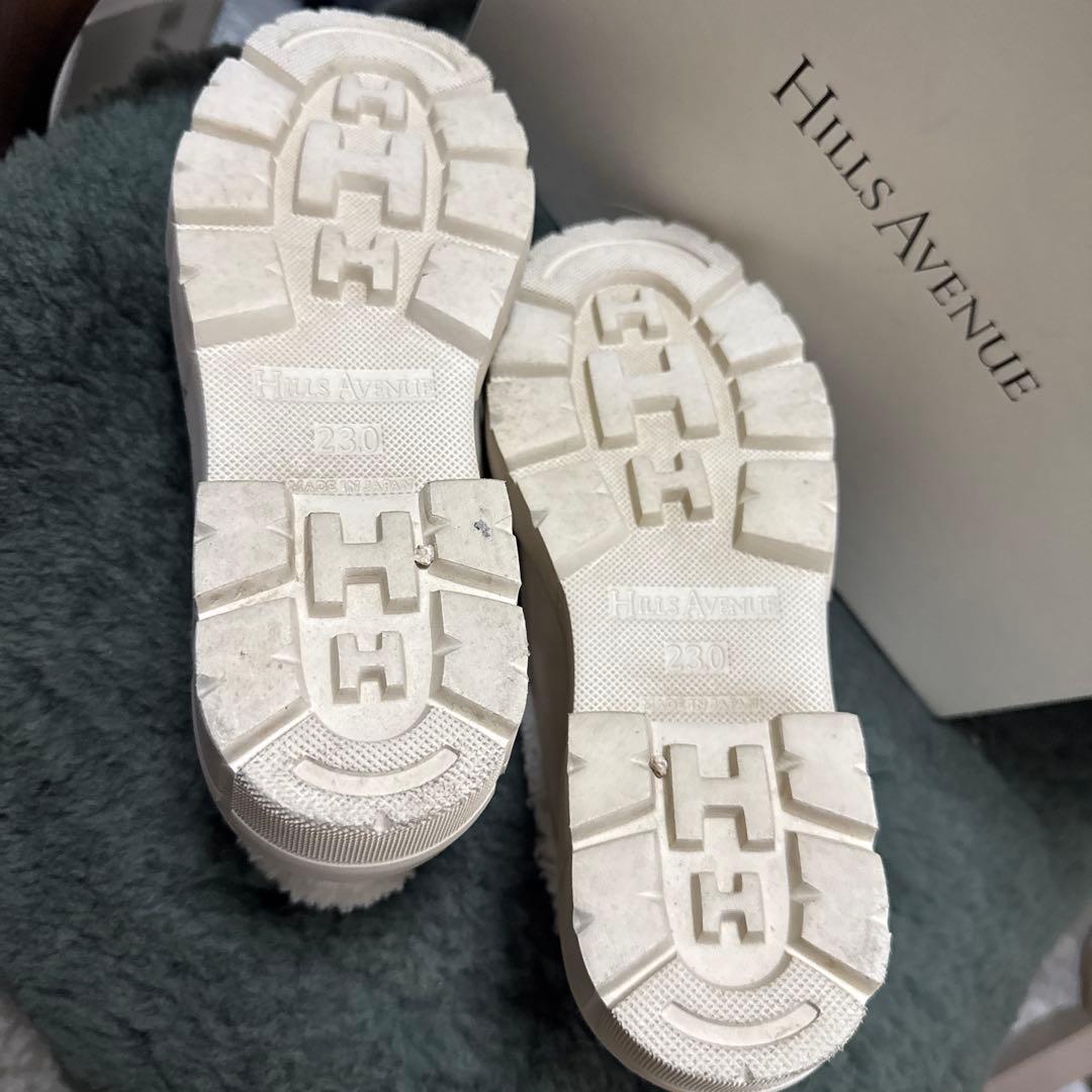 極美品ヒルズアヴェニュー ボア厚底 ローファータンクソール ストーミ アイボリー
