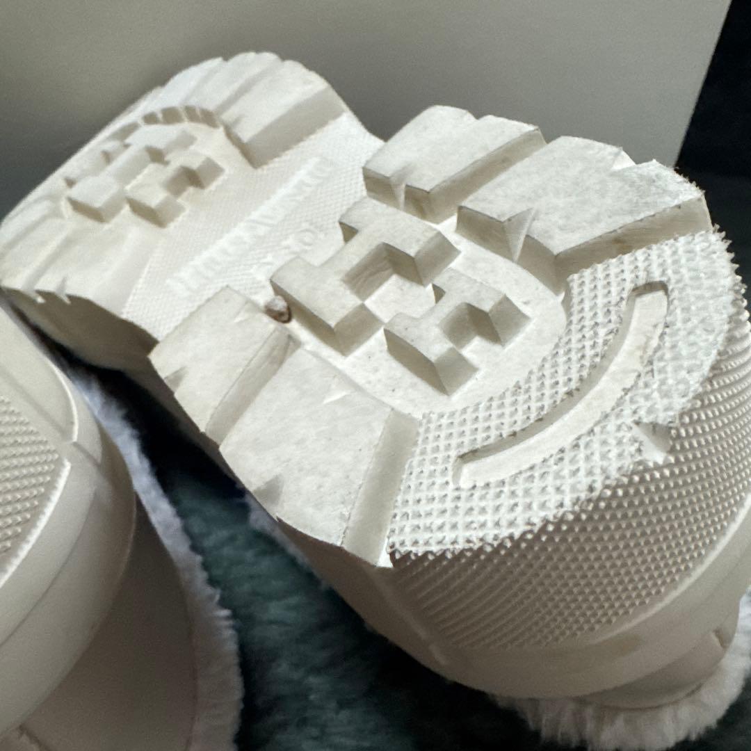 極美品ヒルズアヴェニュー ボア厚底 ローファータンクソール ストーミ アイボリー