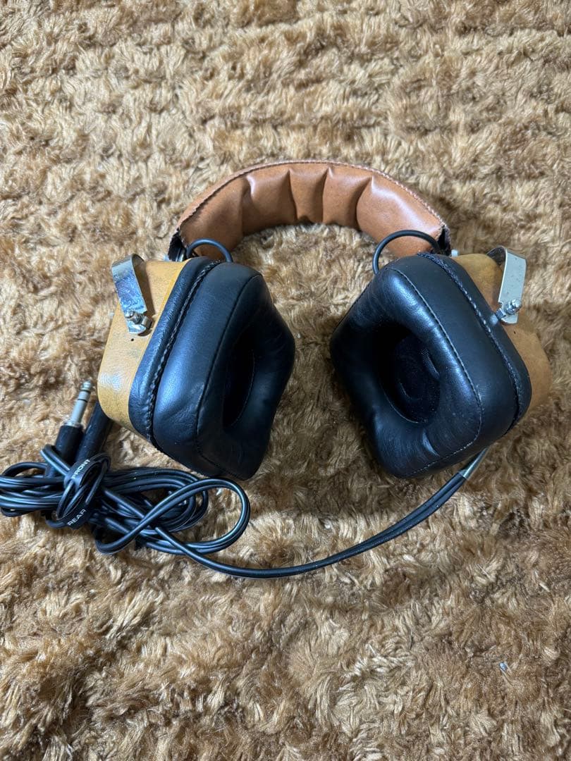 日立 HITACHI 4チャンネル ヘッドフォン HD-404