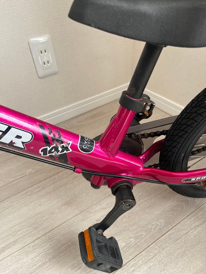 ストライダー　STRIDER 14X　ピンク