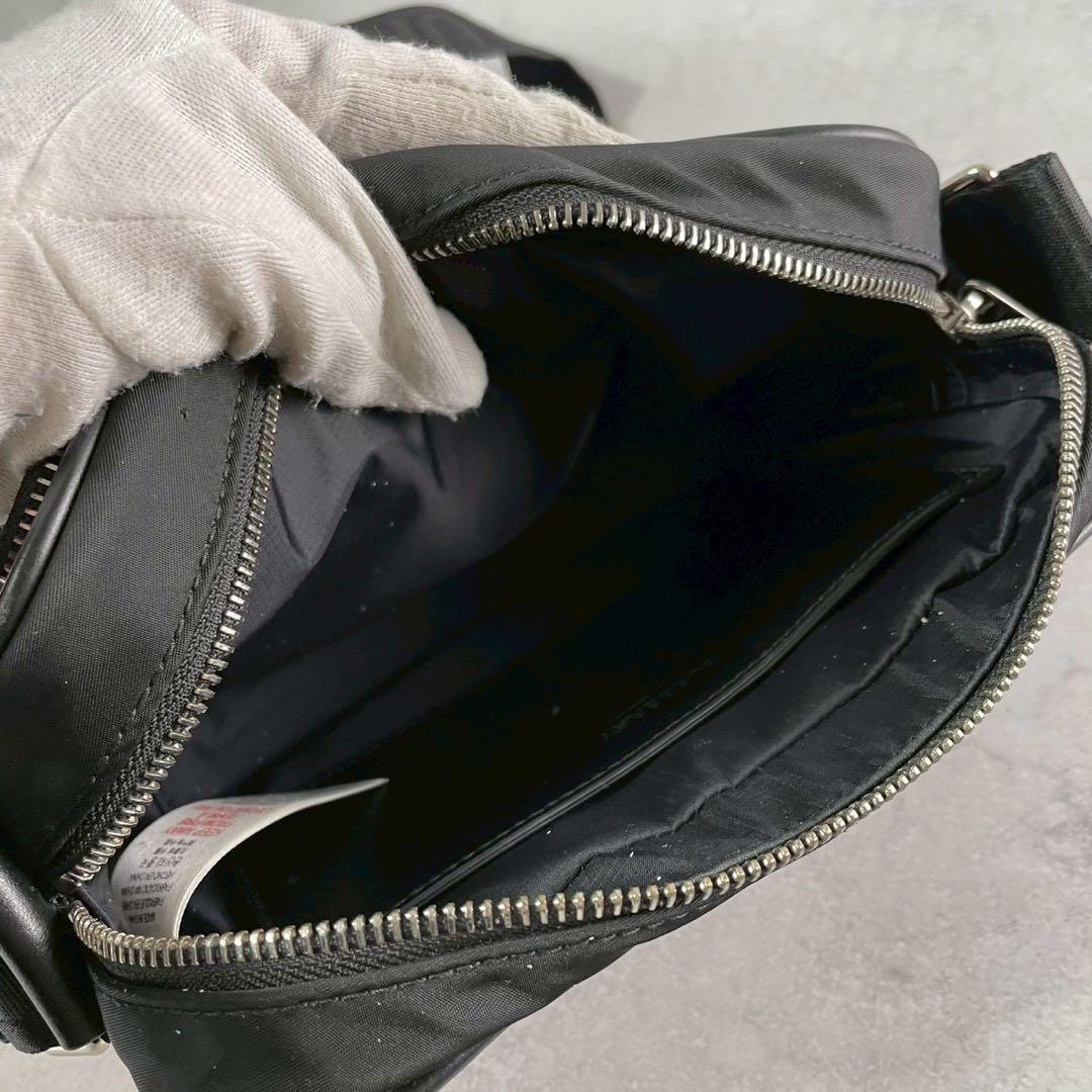 【大人気】BURBERRY ボディバッグ クロスボディ ウエストポーチ ロゴ 黒