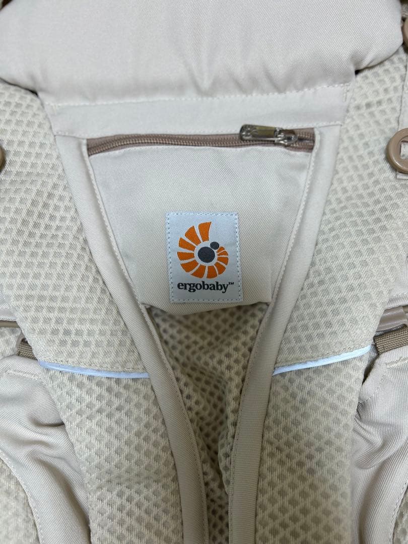 エルゴ抱っこ紐　ナチュラルベージュ＋収納袋　セット