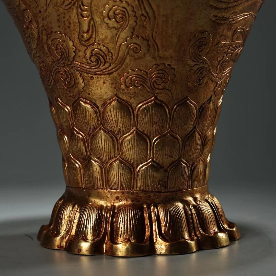 中国古美術・旧蔵飞天侍女鎏金花瓶セット・純銅細密彫・純手作り・高浮彫・置物・文房