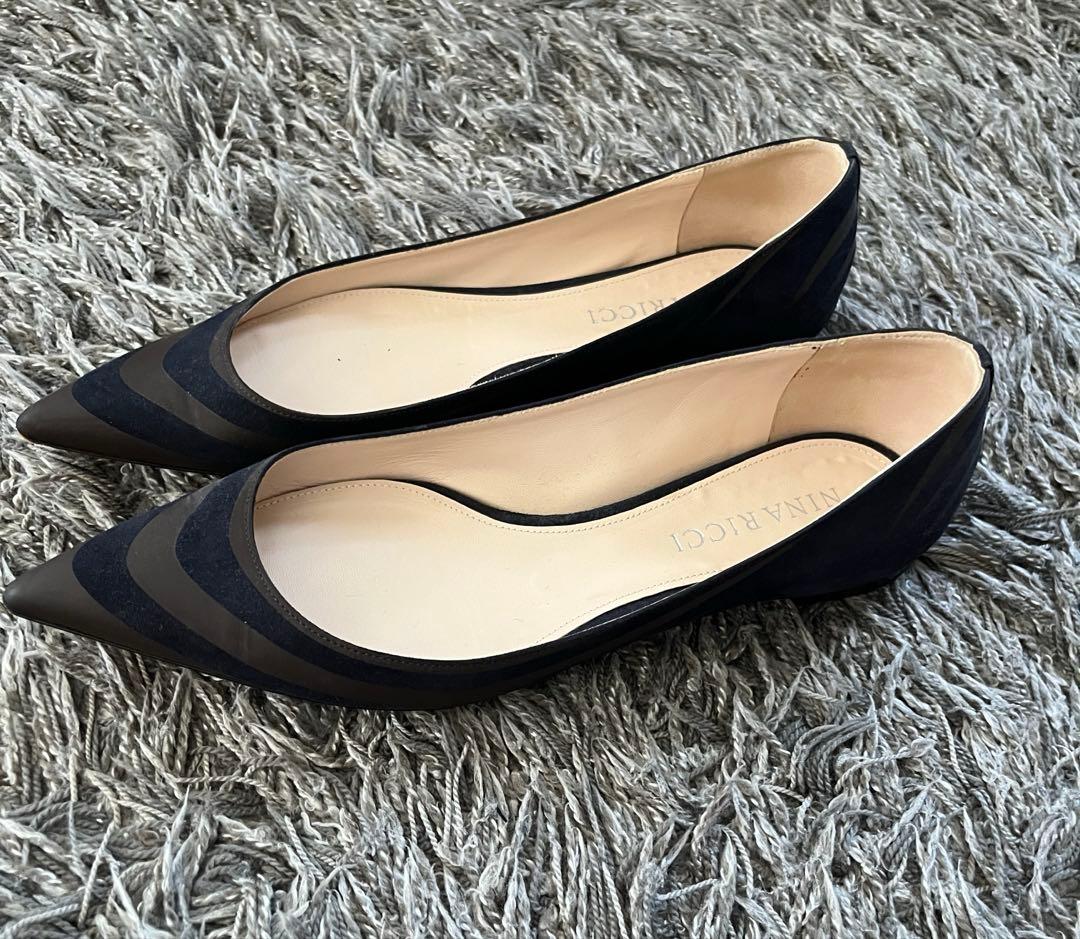 ニナリッチフラットパンプス