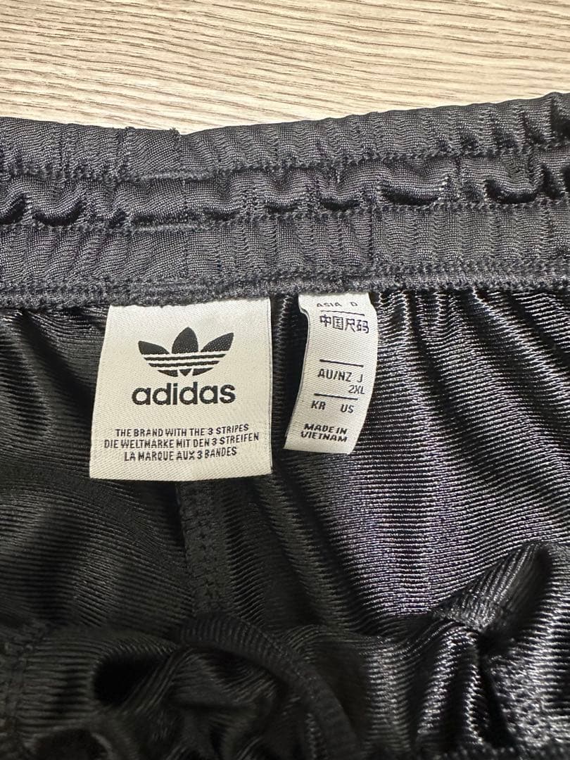 adidas 黒 ジャージパンツ Lサイズ ワイド