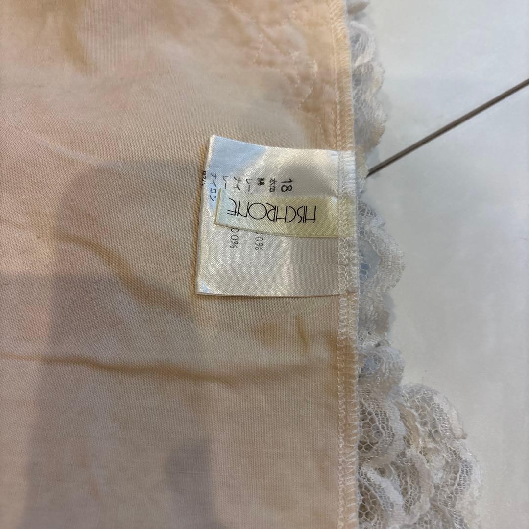 ヒスクローネ　アイボリー花柄レーステーブルクロス