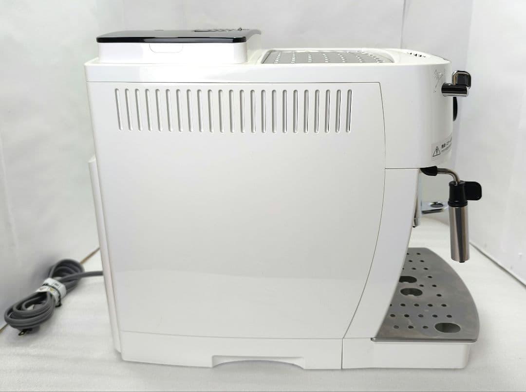 デロンギ　コンパクト全自動コーヒーマシンマグニフィカS ECAM22112W 4