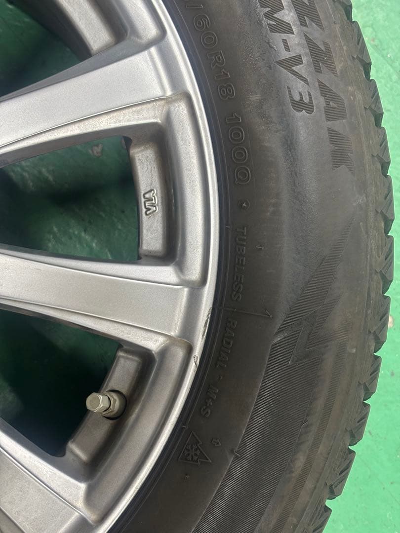 レクサスnx BRIDGESTONE18インチ225/60R18スタッドレス