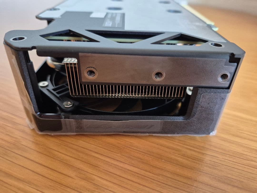 美品 ASUS Dual Radeon RX 9060 XT 8GB