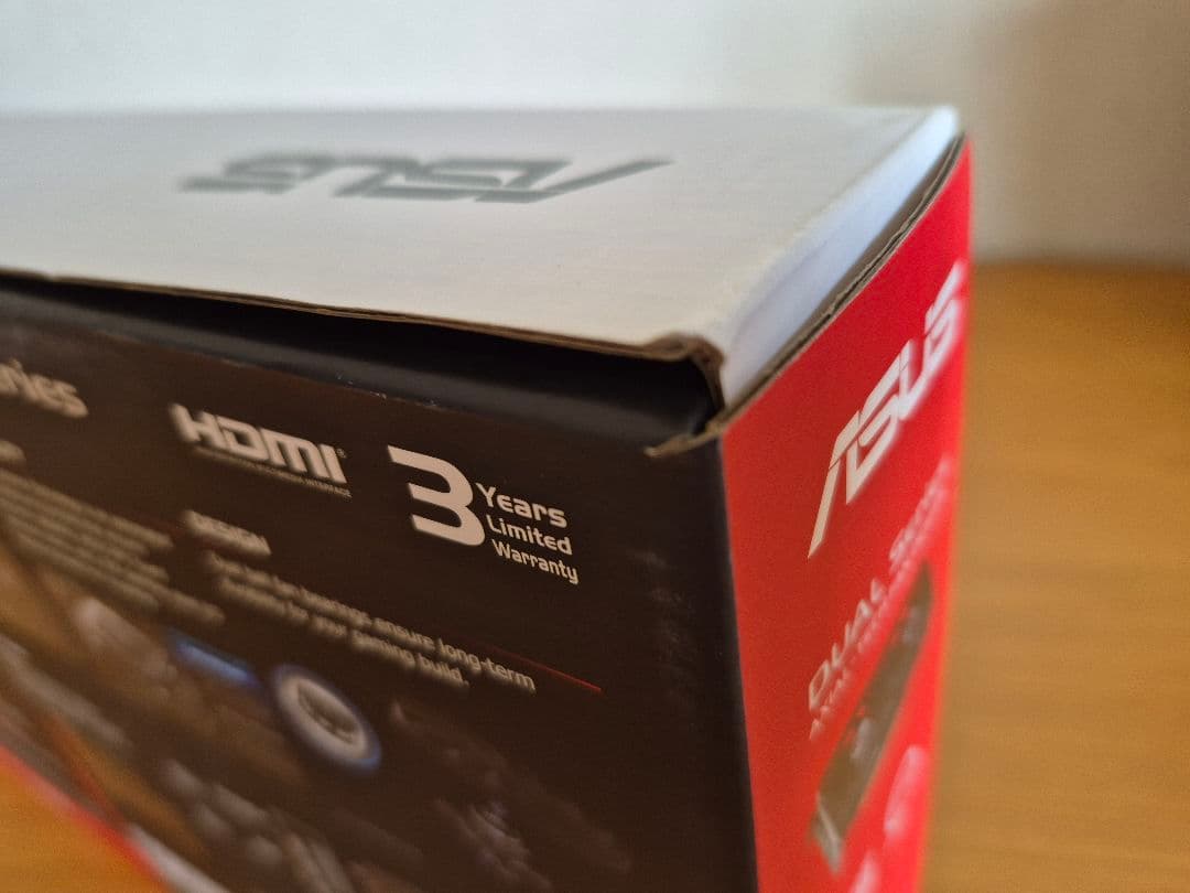 美品 ASUS Dual Radeon RX 9060 XT 8GB