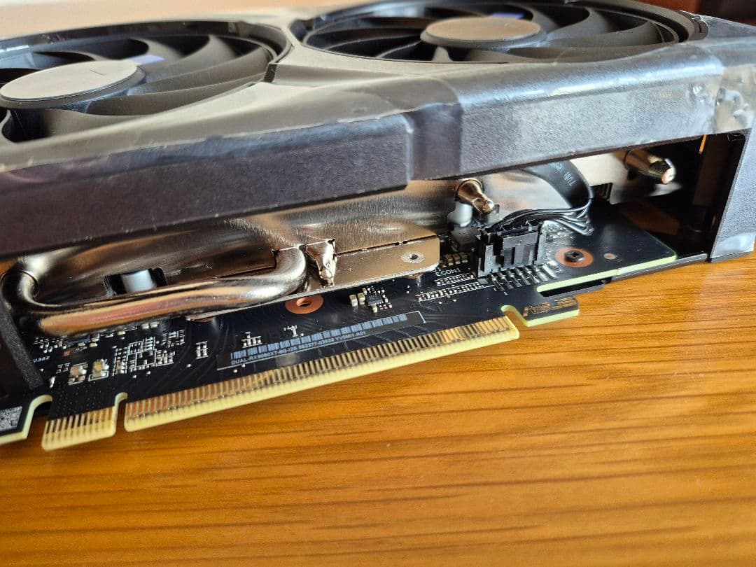 美品 ASUS Dual Radeon RX 9060 XT 8GB