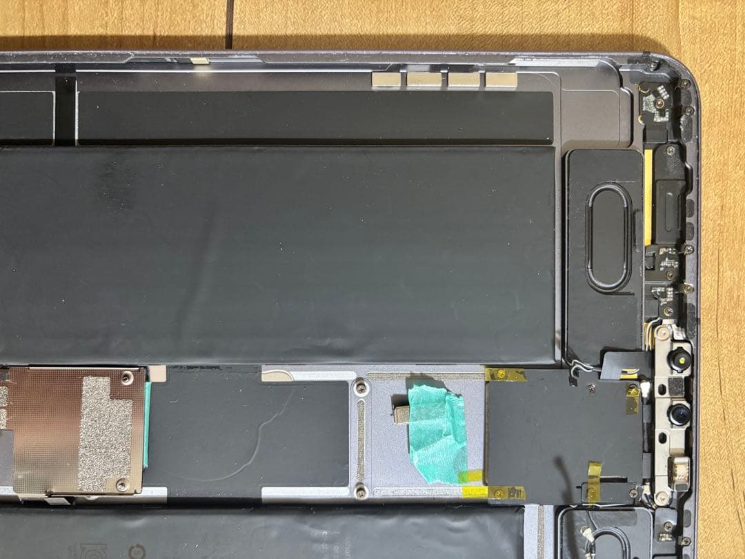 iPad Pro 第２世代　11インチ　部品取り