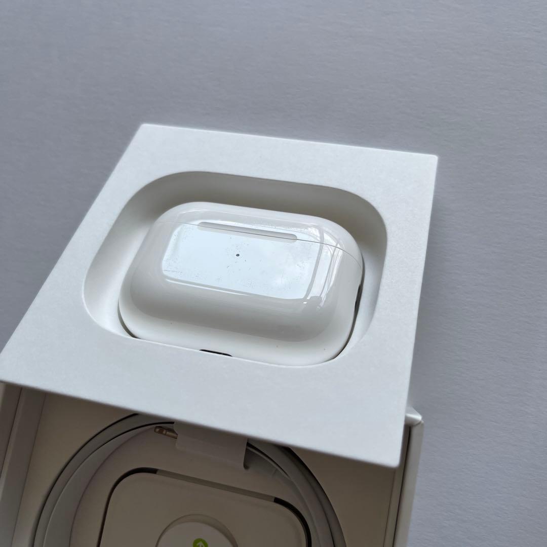 AirPods Pro 第2世代 MQD83J/A lightning