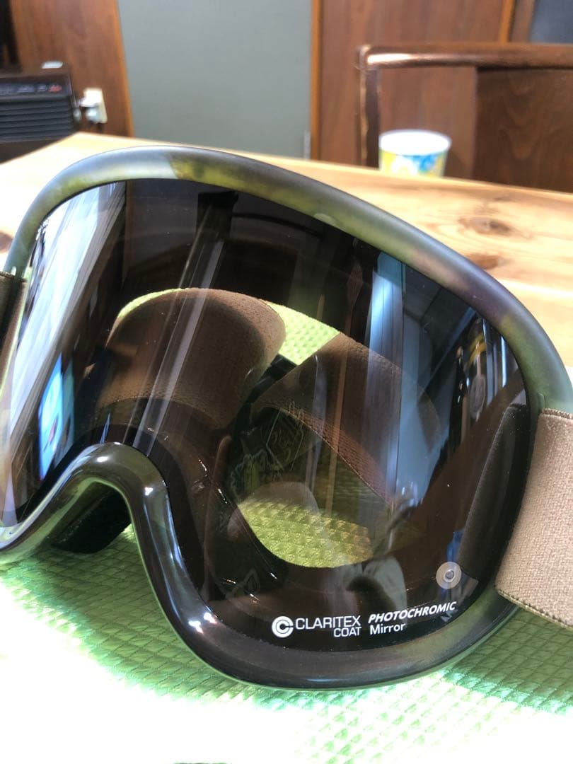 REVOLT ゴーグル フォトクロミック 24-25モデル　美品