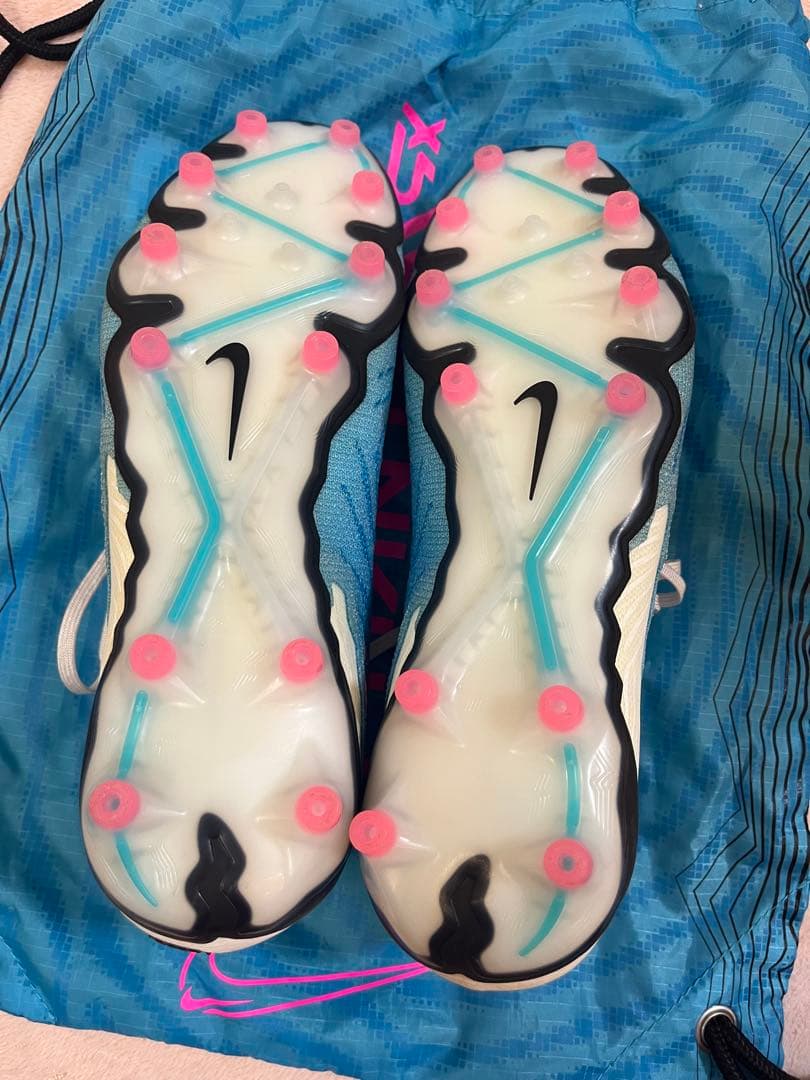 NIKE ファントムGX エリートAG-PRO