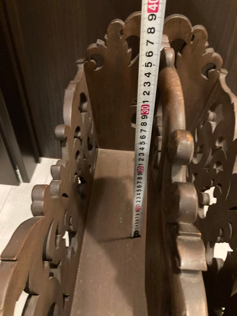 希少　ヨーロッパデザイン　木製彫刻マガジンラック