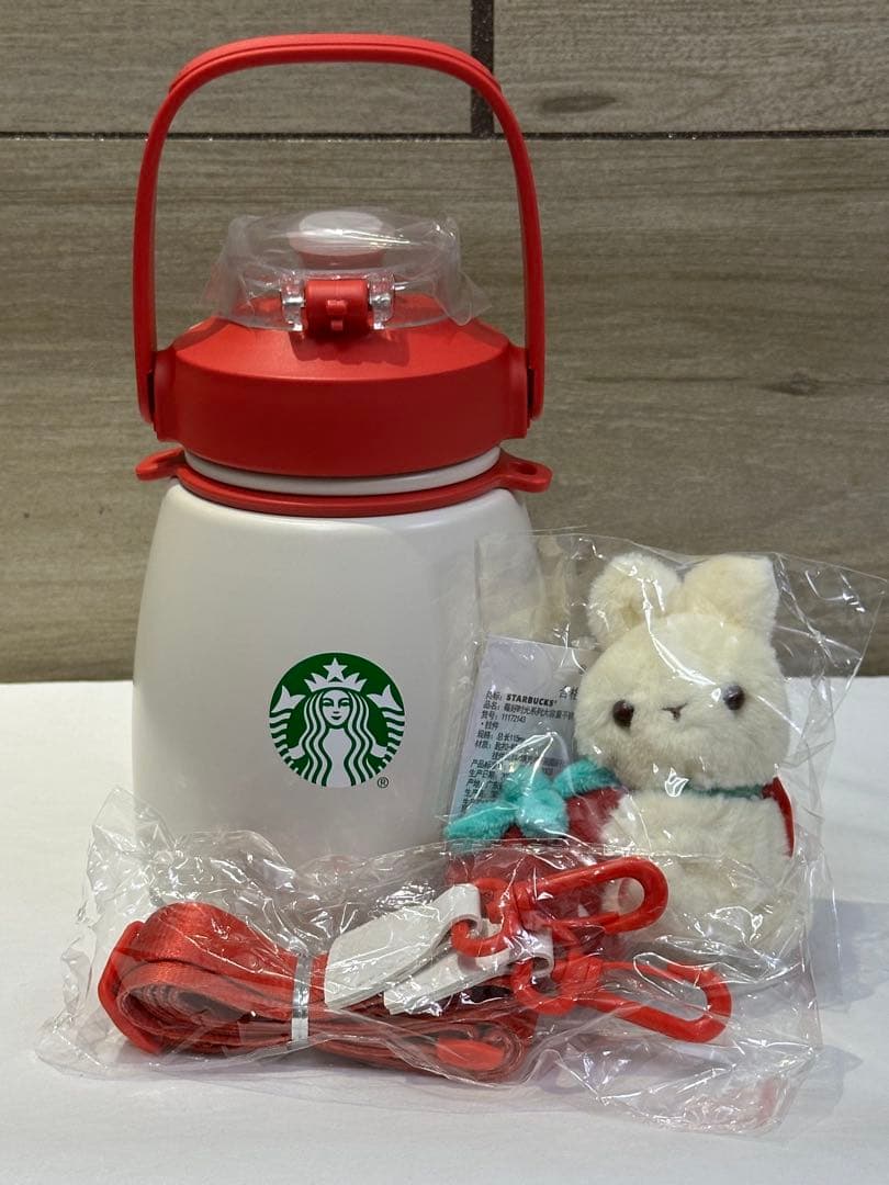 海外限定　スターバックス　ステンレス　タンブラー　いちごうさぎチャーム付き
