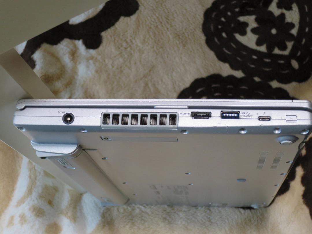 CF-LV9 10世代Core i7 SSD512GBメモリ16GB LTE対応