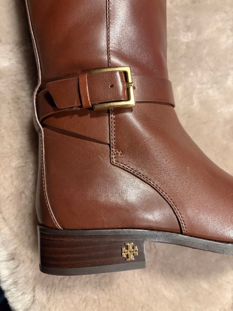 未使用トリーバーチブラウンレザー ロングブーツ ジッパー付き