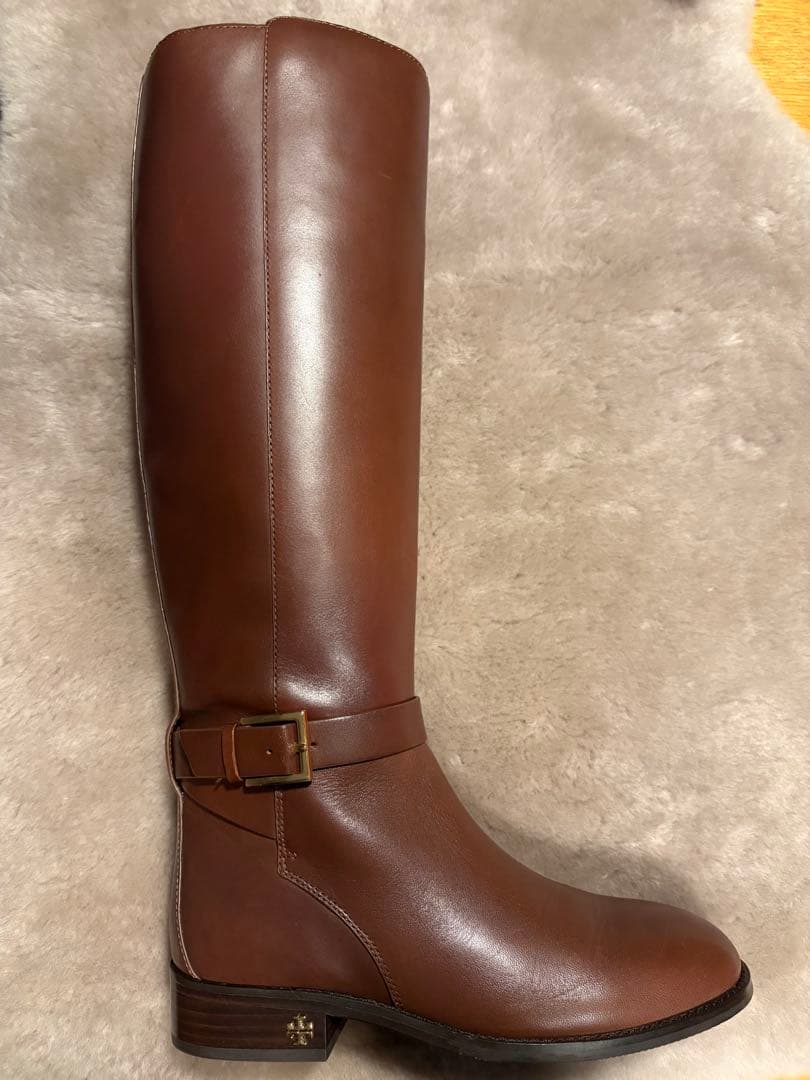 未使用トリーバーチブラウンレザー ロングブーツ ジッパー付き
